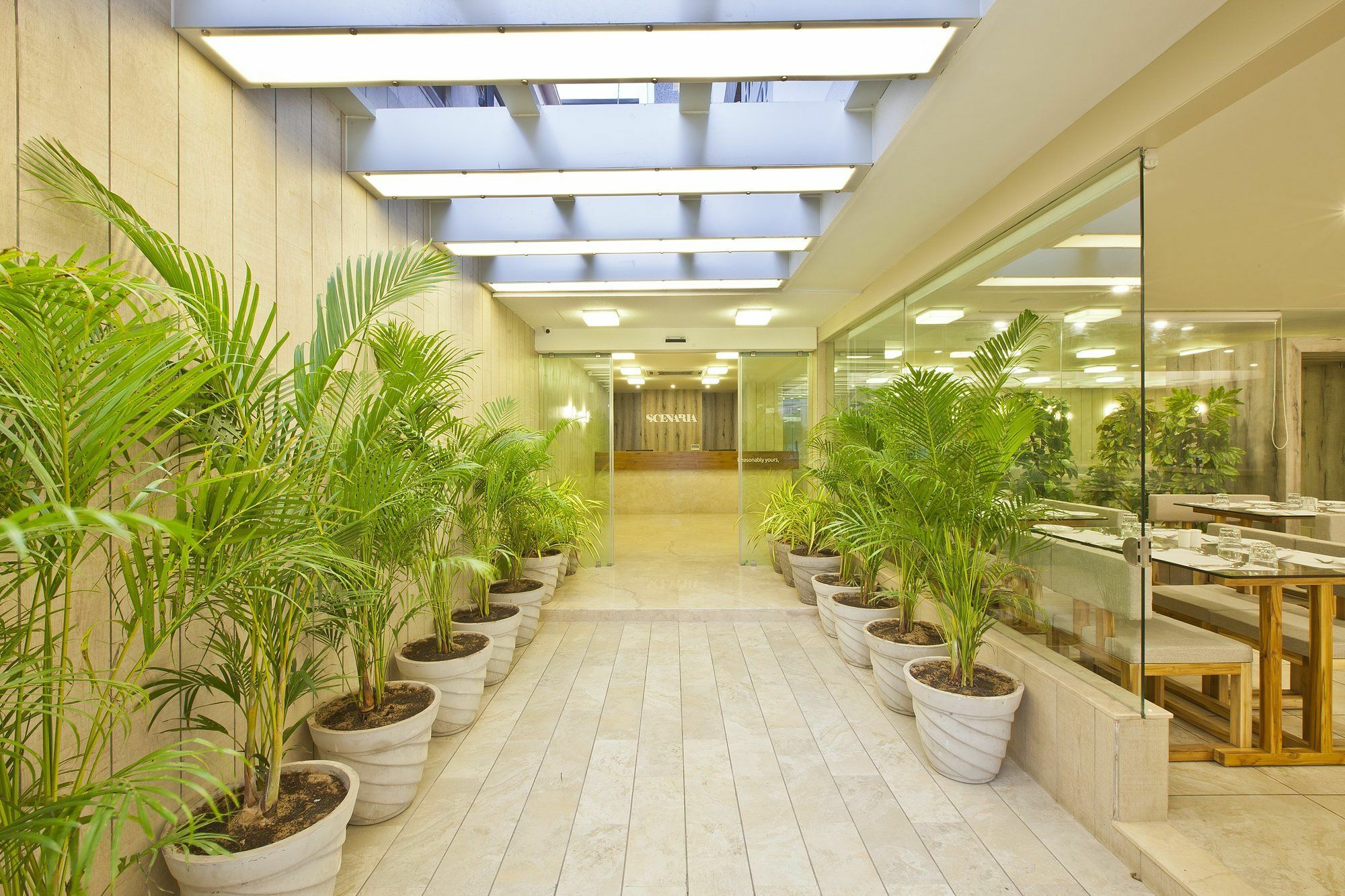 Scenaria Hotel Amhedabad Dış mekan fotoğraf